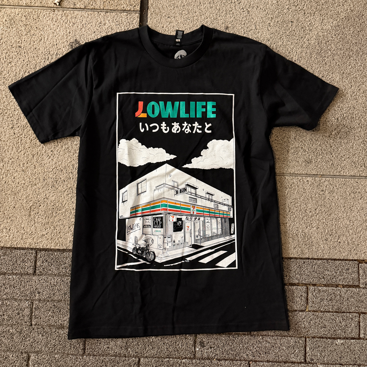 711 T-Shirt Black